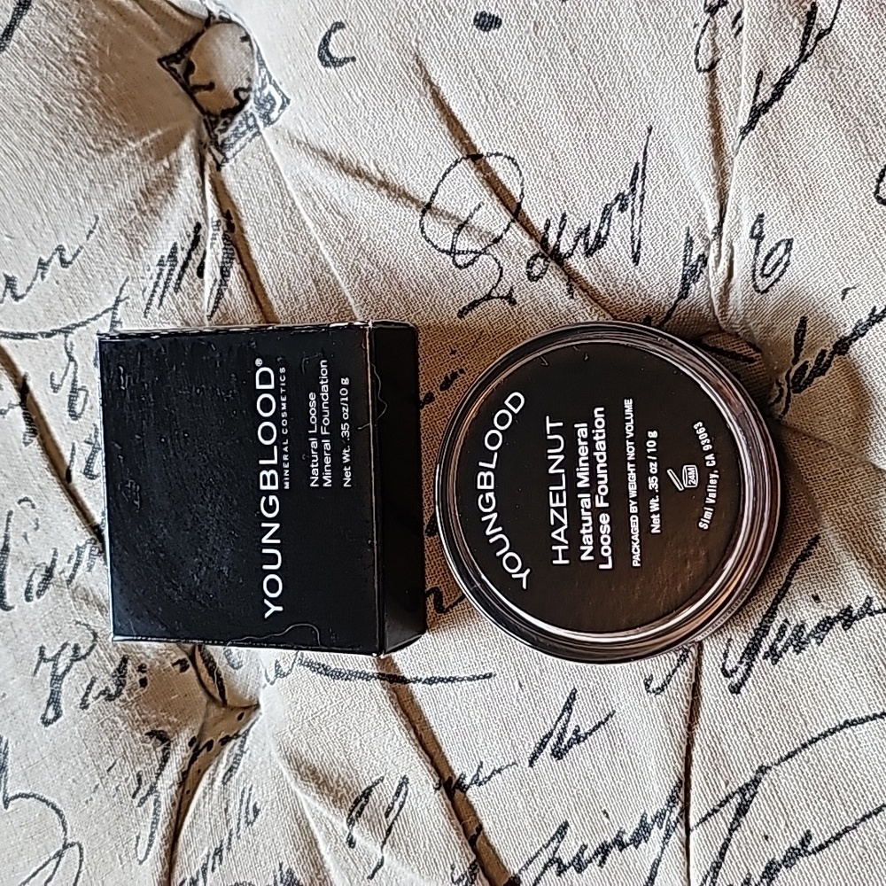 Youngblood loose mineral foundation